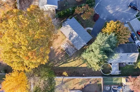 33 Samuel Court Cranston RI 02920