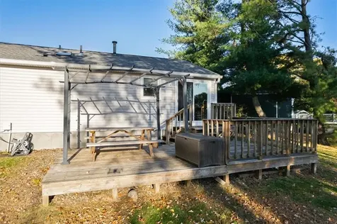 33 Samuel Court Cranston RI 02920