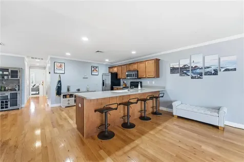 677 Metacom Avenue Bristol RI 02809