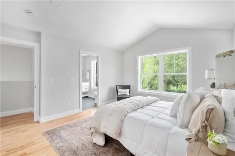 248 Point Avenue Warwick RI 02889