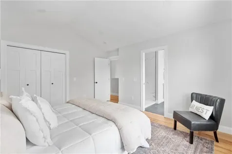 248 Point Avenue Warwick RI 02889