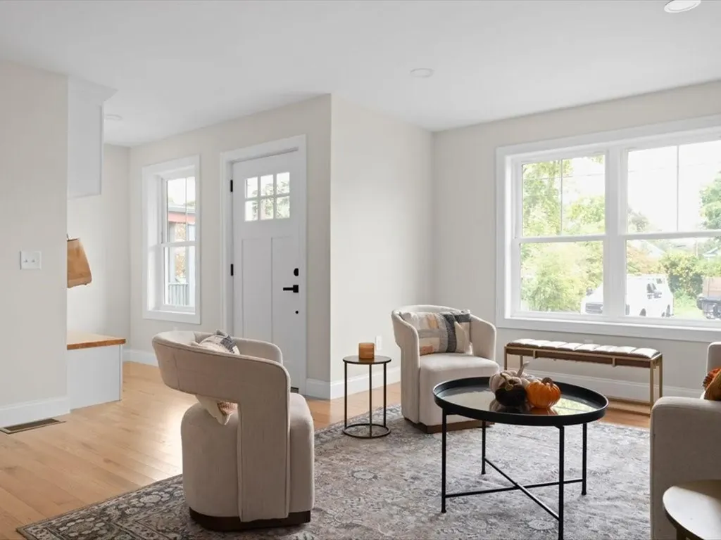 129 Wollaston Street Cranston RI 02910