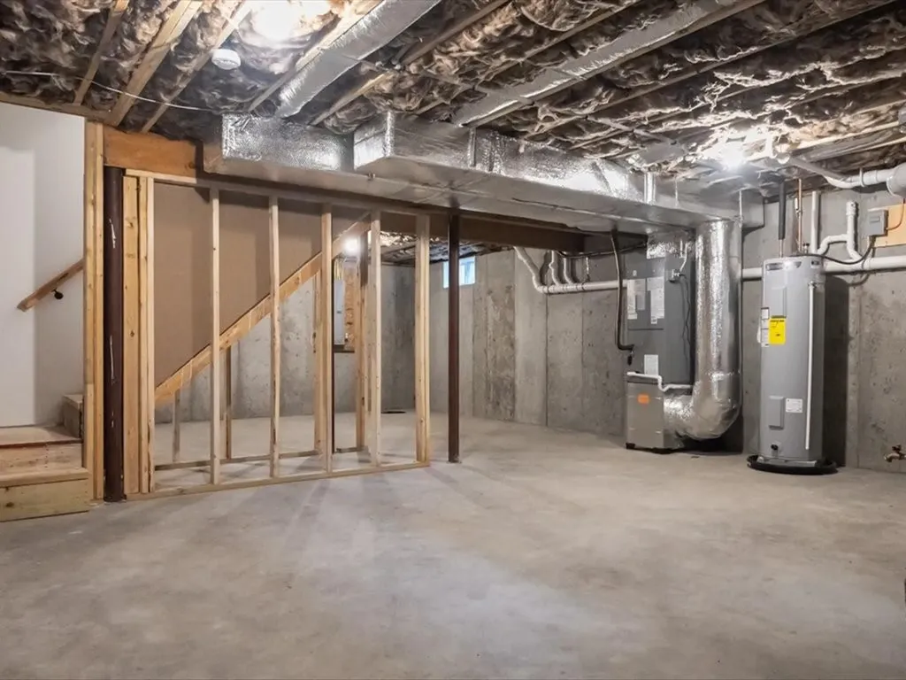 129 Wollaston Street Cranston RI 02910