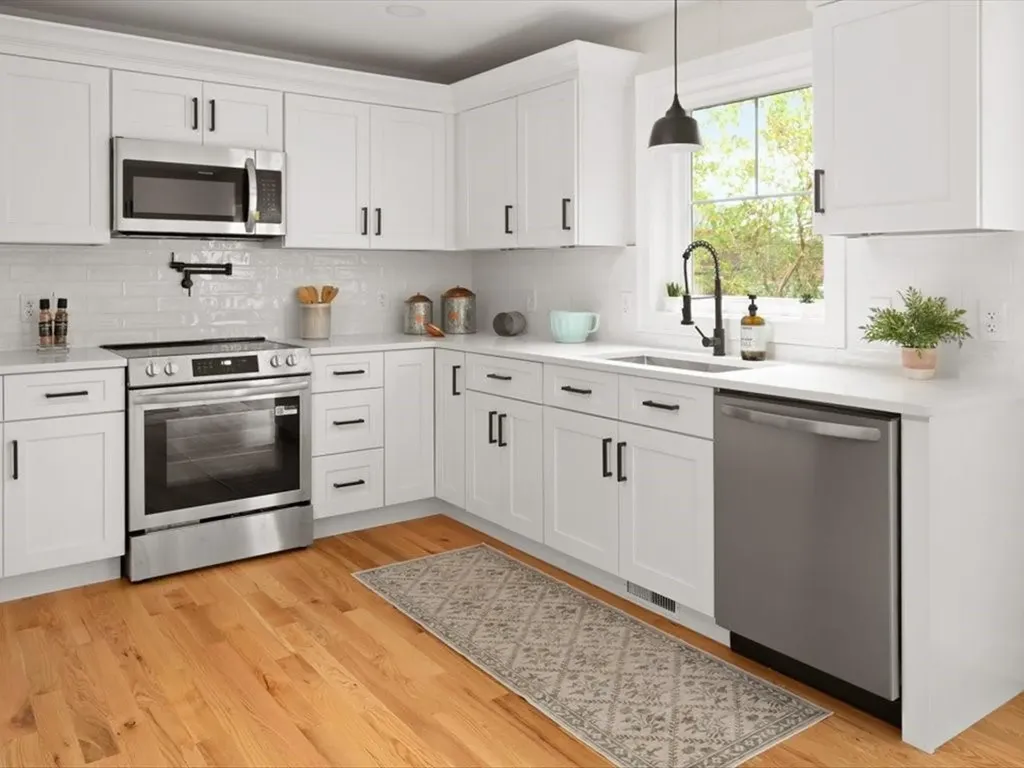 129 Wollaston Street Cranston RI 02910