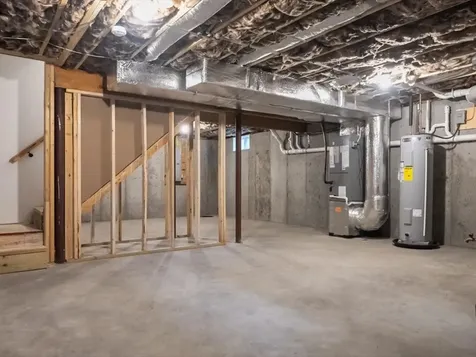 129 Wollaston Street Cranston RI 02910