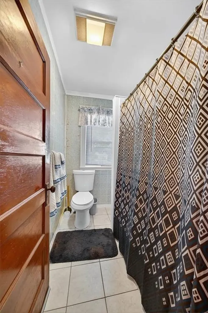 68 Slade Street Pawtucket RI 02861