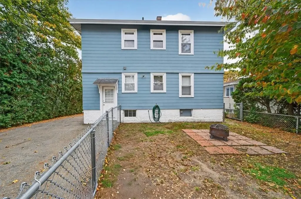 68 Slade Street Pawtucket RI 02861