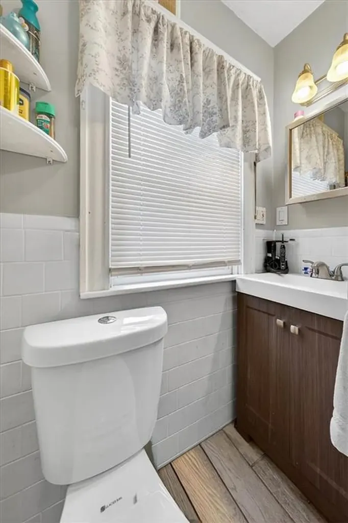 68 Slade Street Pawtucket RI 02861
