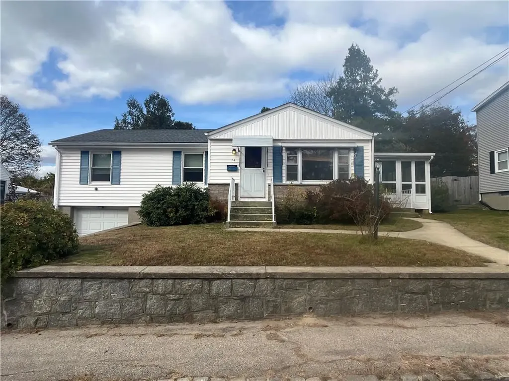 14 Vincenzo Drive West Warwick RI 02893