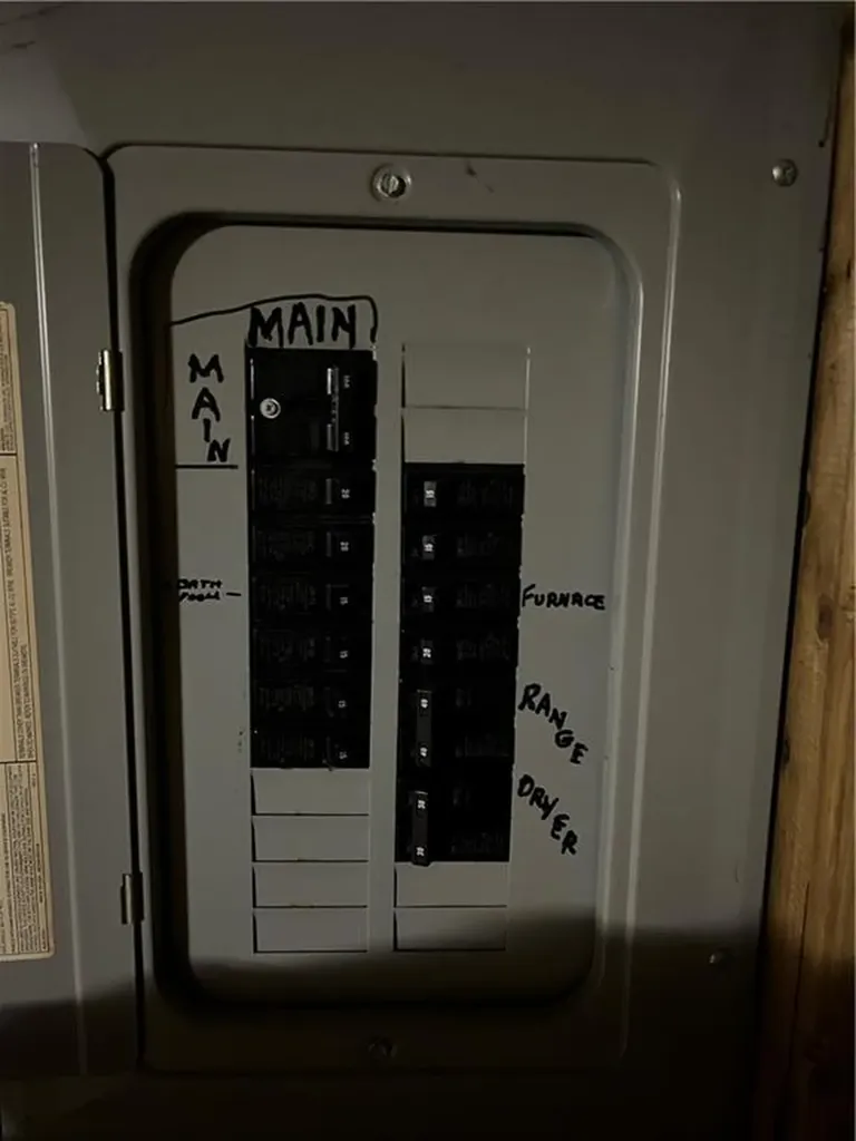 14 Vincenzo Drive West Warwick RI 02893