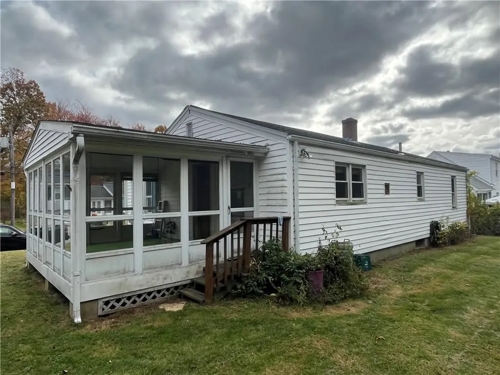 14 Vincenzo Drive West Warwick RI 02893