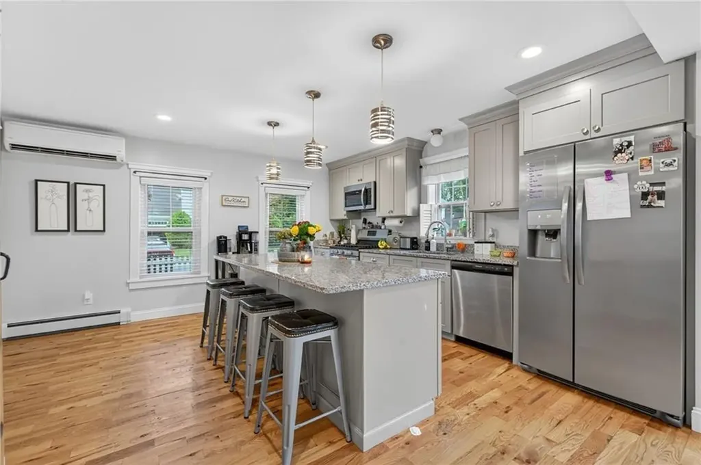 352 Church Avenue Warwick RI 02889