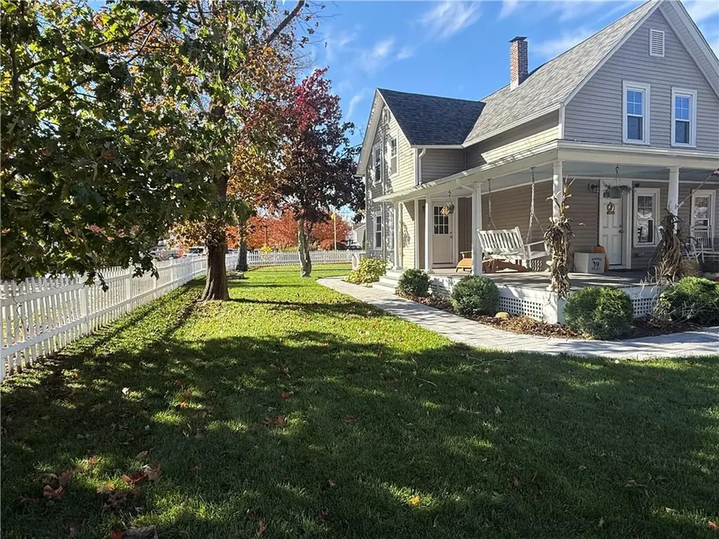 352 Church Avenue Warwick RI 02889