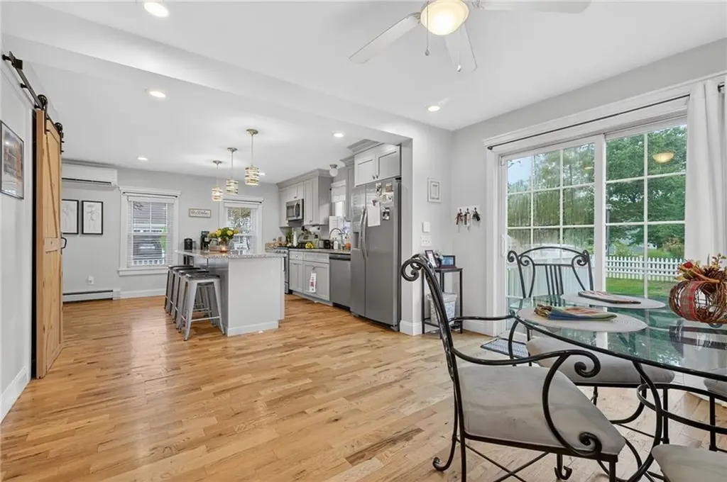 352 Church Avenue Warwick RI 02889