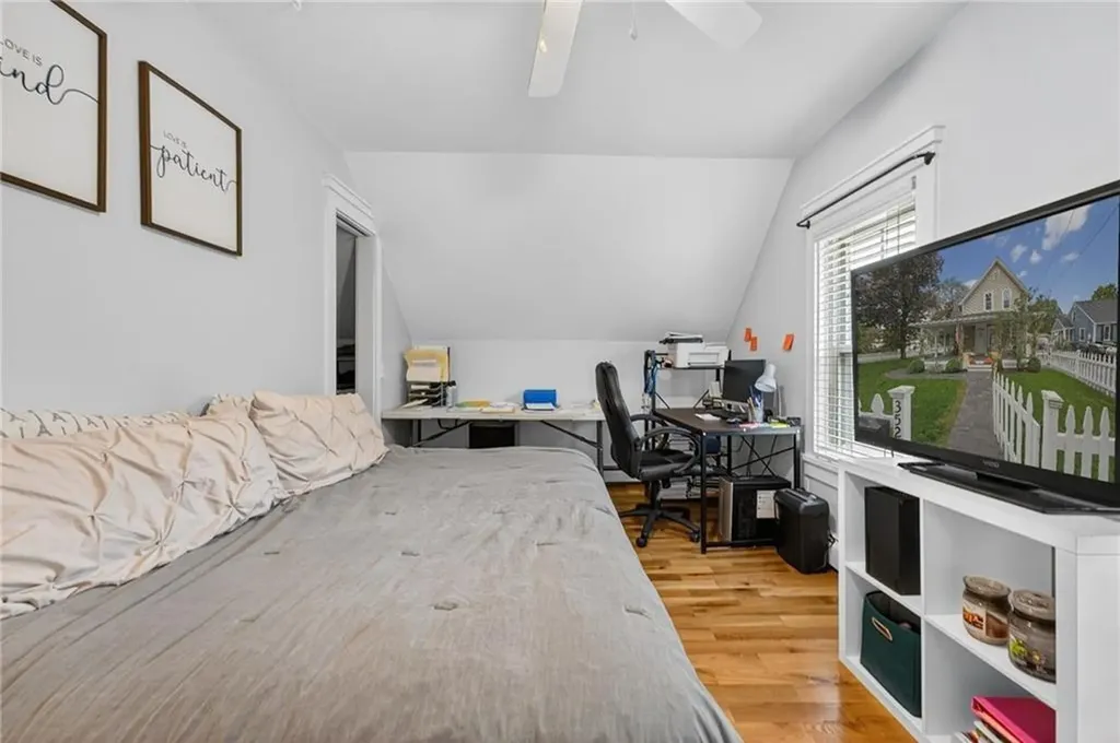 352 Church Avenue Warwick RI 02889