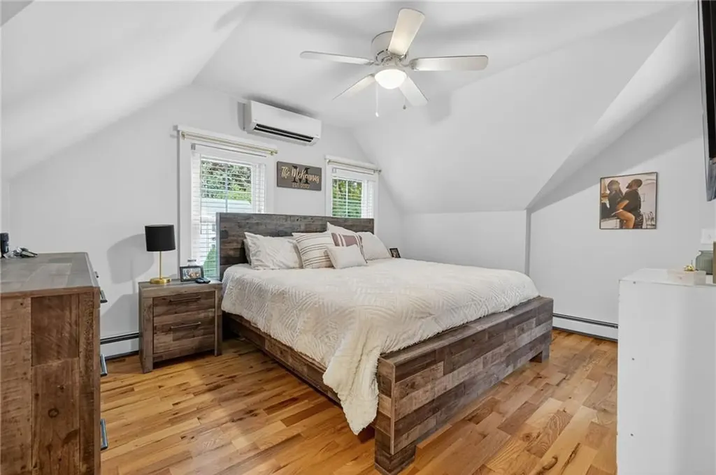 352 Church Avenue Warwick RI 02889