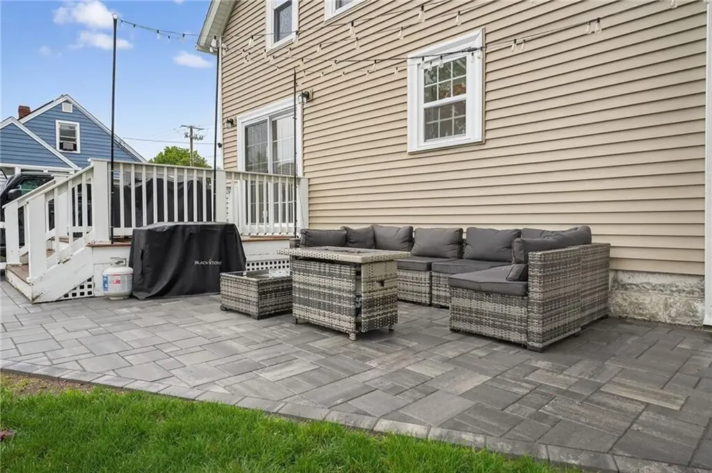 352 Church Avenue Warwick RI 02889