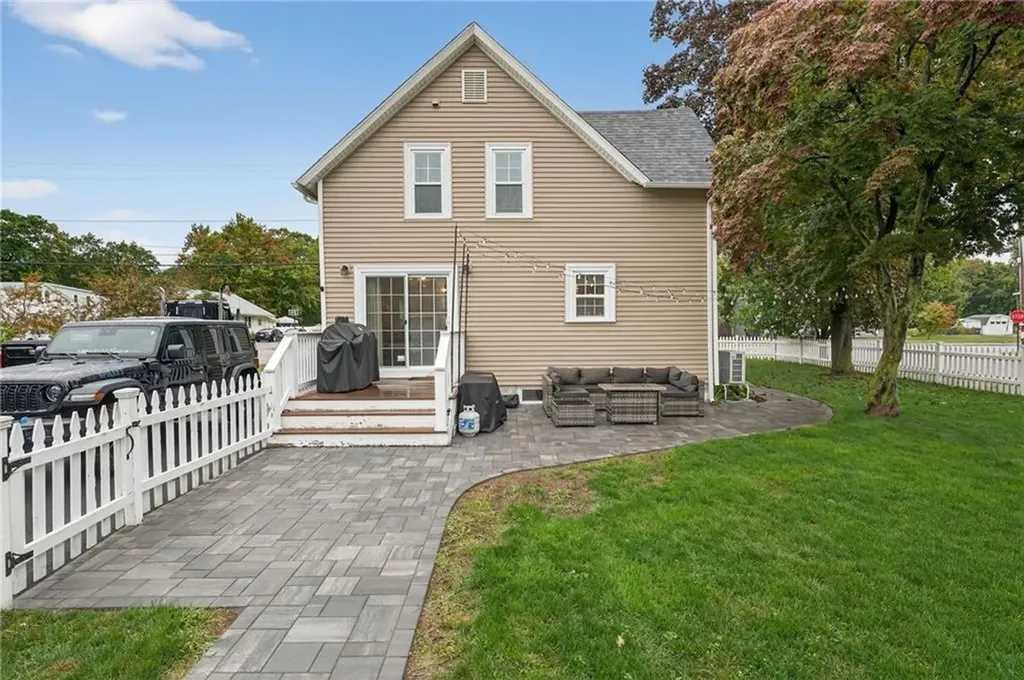 352 Church Avenue Warwick RI 02889