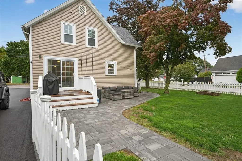 352 Church Avenue Warwick RI 02889