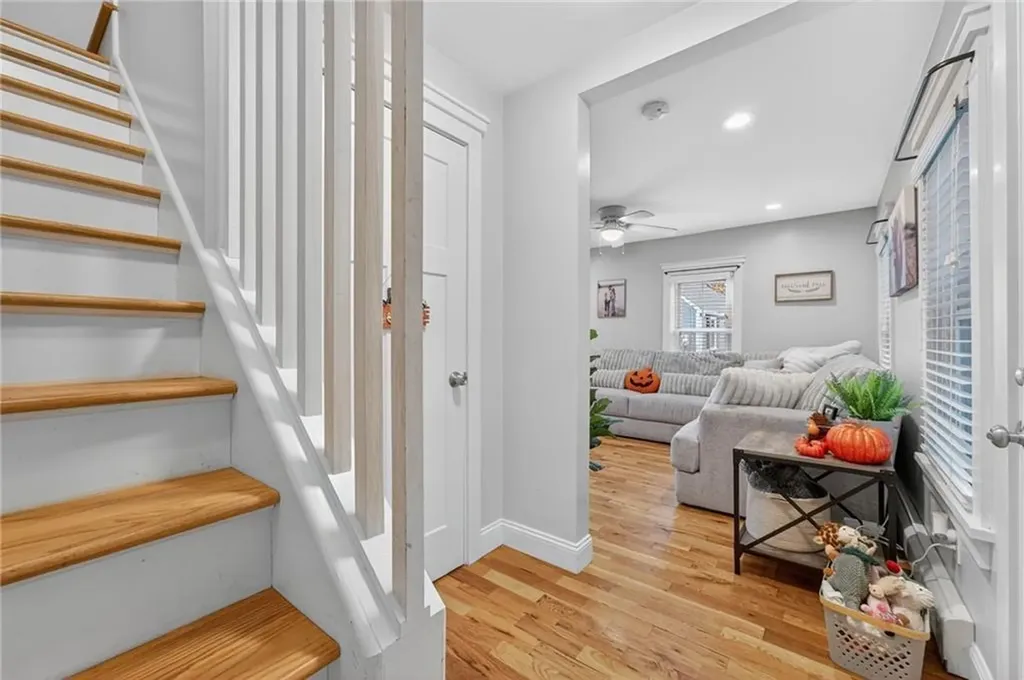 352 Church Avenue Warwick RI 02889