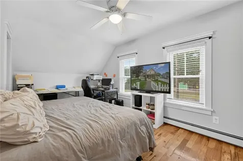 352 Church Avenue Warwick RI 02889