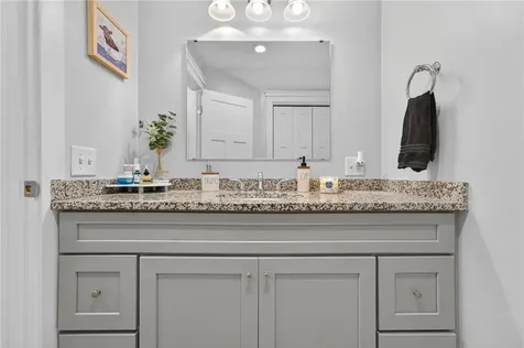 352 Church Avenue Warwick RI 02889