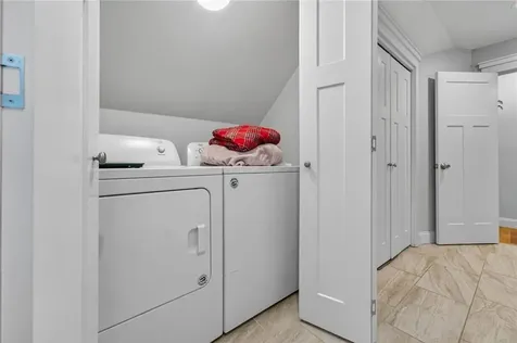 352 Church Avenue Warwick RI 02889