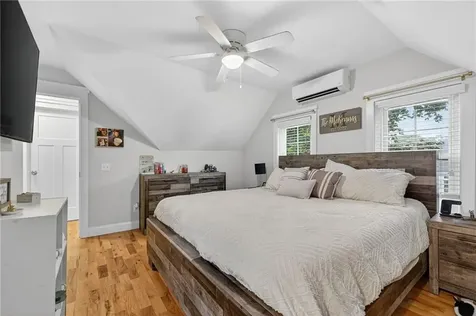 352 Church Avenue Warwick RI 02889