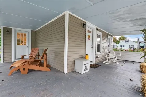 352 Church Avenue Warwick RI 02889