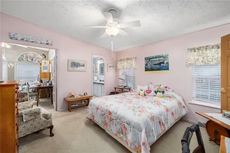 70 Robin Drive Tiverton RI 02878