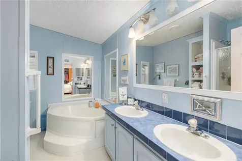 70 Robin Drive Tiverton RI 02878