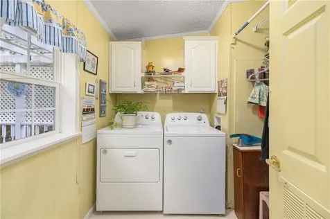 70 Robin Drive Tiverton RI 02878