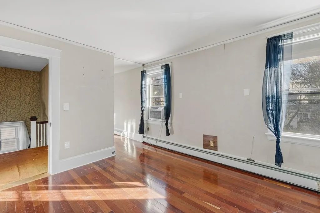 72 Hilltop Avenue Providence RI 02908