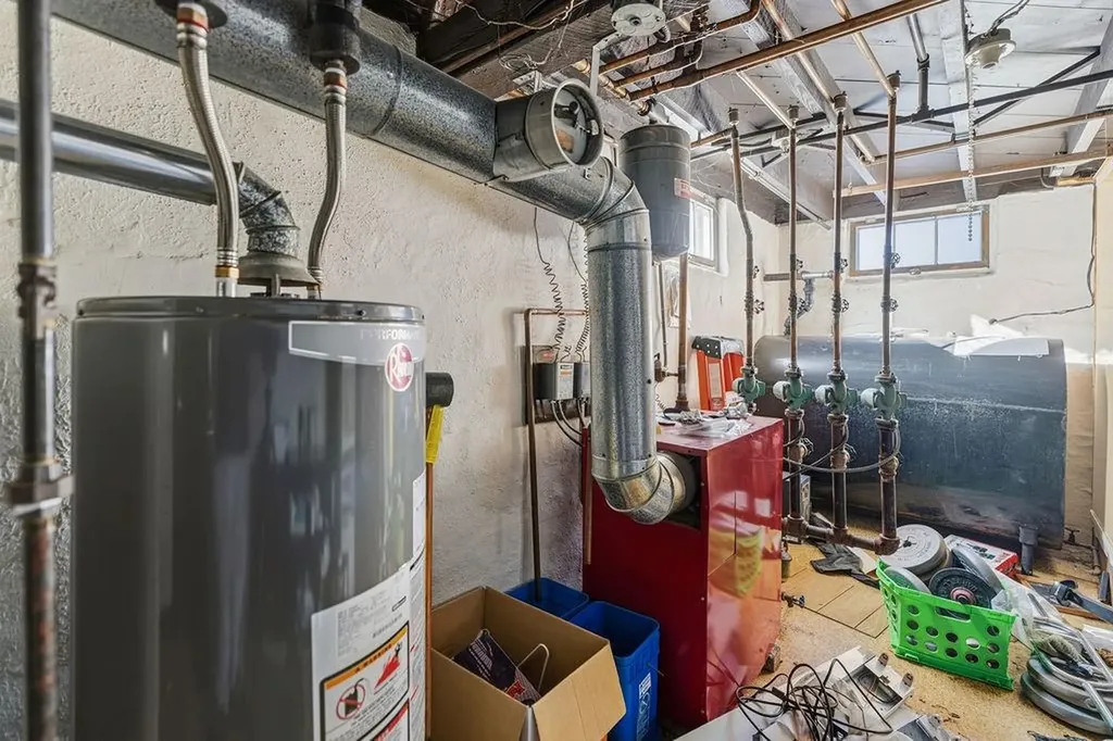 72 Hilltop Avenue Providence RI 02908