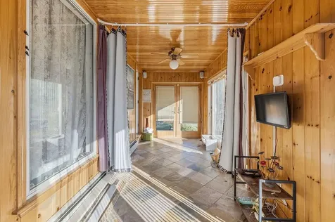 72 Hilltop Avenue Providence RI 02908