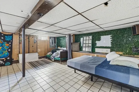 72 Hilltop Avenue Providence RI 02908