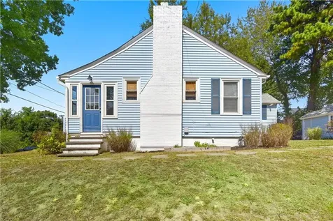 18 Lakeview Drive Narragansett RI 02882