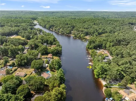 187 Lakehurst Drive Coventry RI 02816