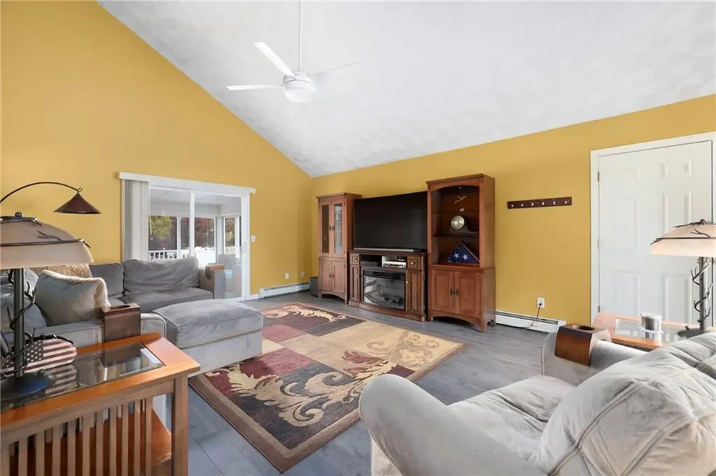 1 Henry Clay Court West Greenwich RI 02817