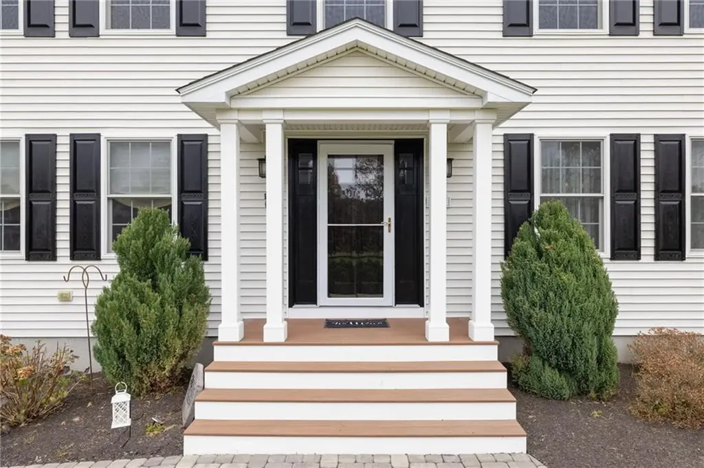 1 Henry Clay Court West Greenwich RI 02817