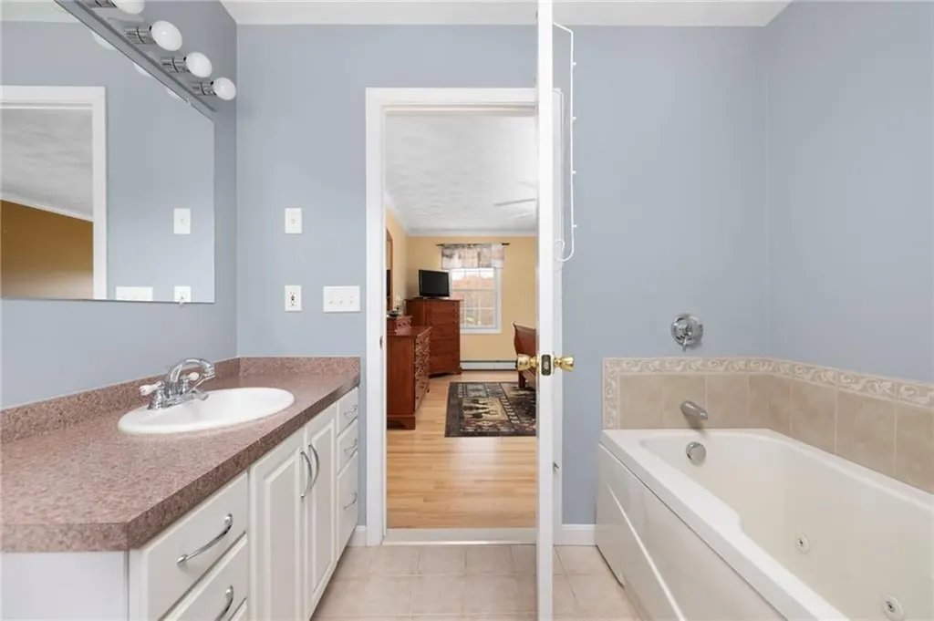 1 Henry Clay Court West Greenwich RI 02817