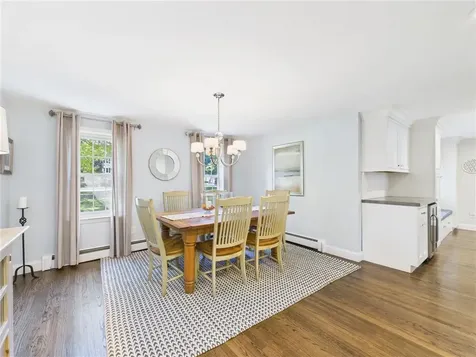 75 Bow Street East Greenwich RI 02818