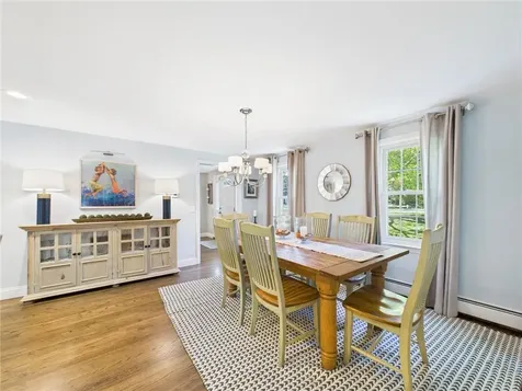 75 Bow Street East Greenwich RI 02818