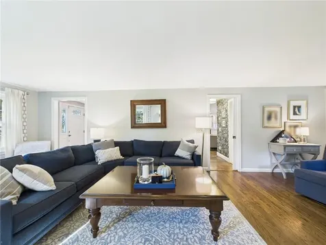 75 Bow Street East Greenwich RI 02818