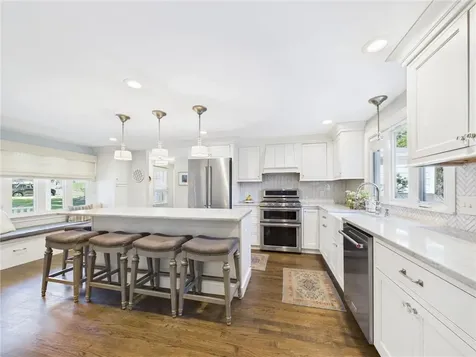 75 Bow Street East Greenwich RI 02818