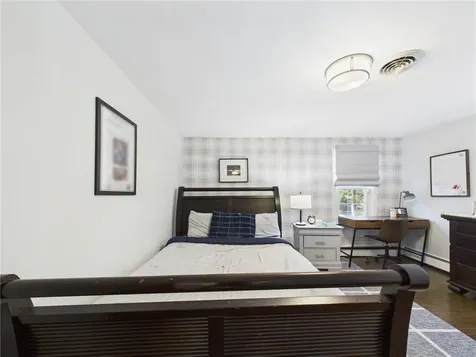 75 Bow Street East Greenwich RI 02818