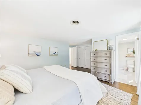 75 Bow Street East Greenwich RI 02818