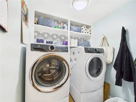 75 Bow Street East Greenwich RI 02818