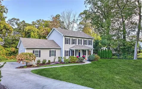 189 Cowesett Road Warwick RI 02886