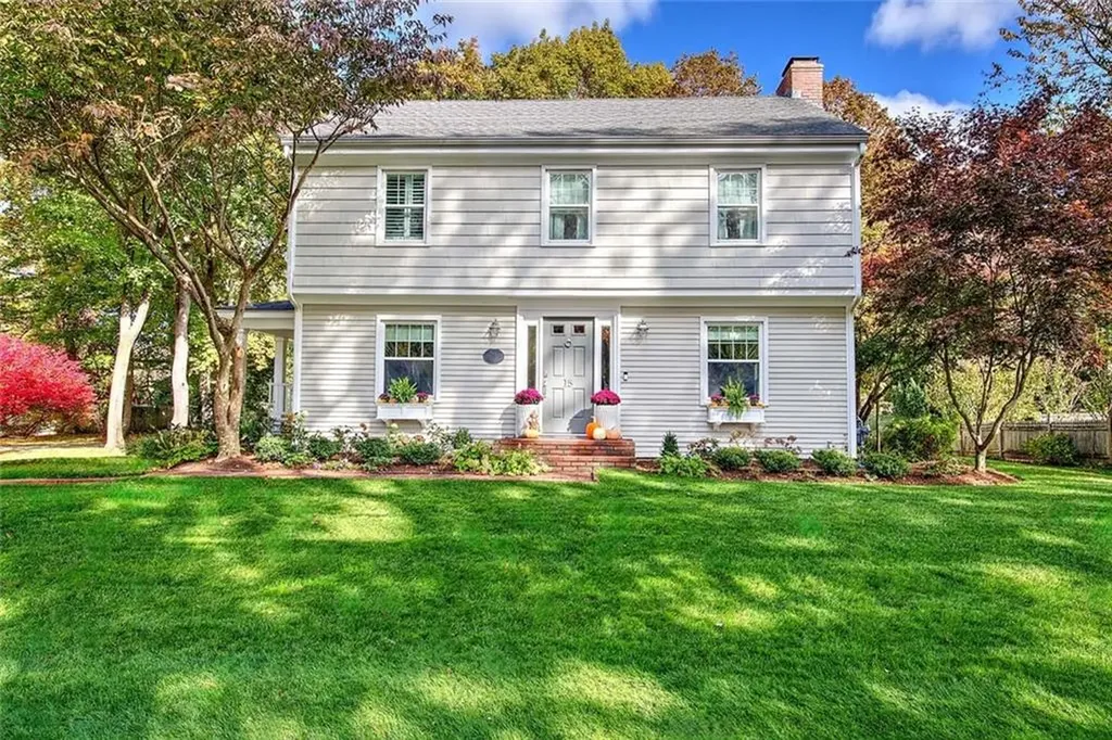 15 Lamson Road Barrington RI 02806